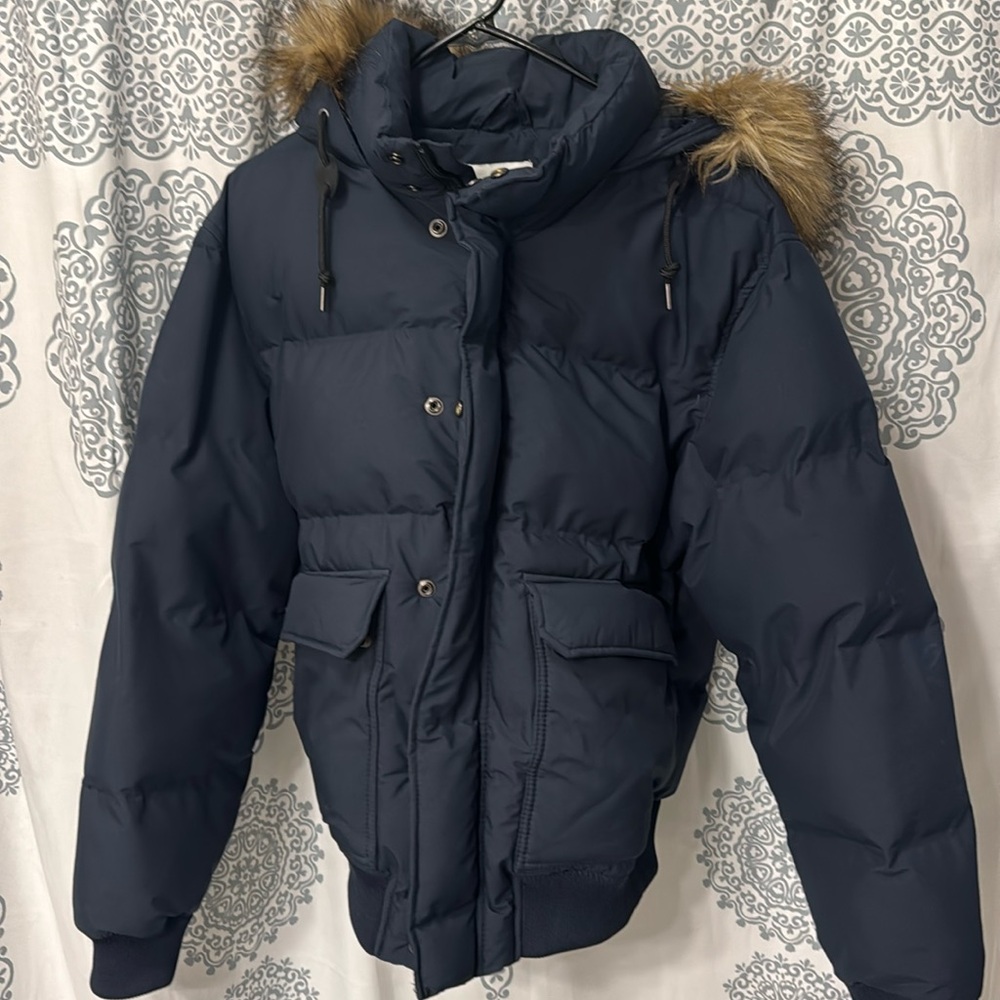 H/M mens coat with fur